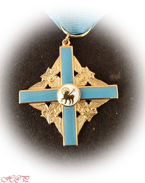 Tiedosto:Pkr ritarimerkki2 hap.jpg