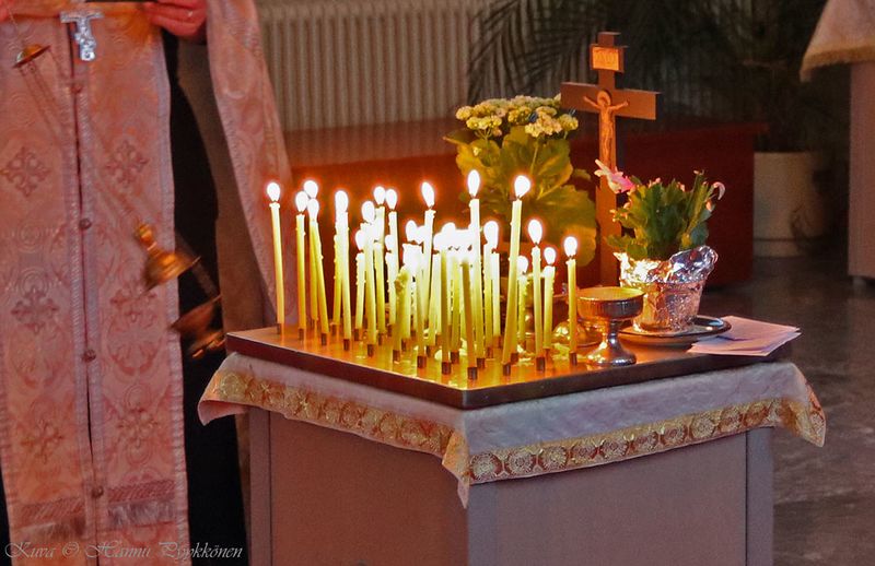 Tiedosto:Panihida1 180217 hap.jpg