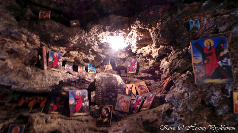 Tiedosto:Rom andreaksen luola 02.jpg