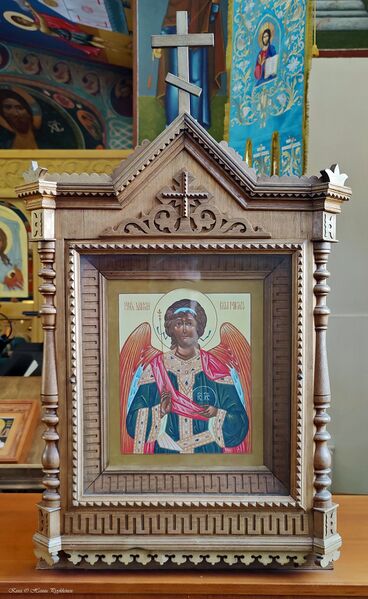 Tiedosto:Sotilaskirkon riisa hap.jpg