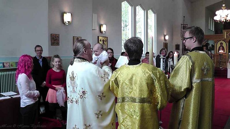 Tiedosto:Vauvakirkko2 hap.jpg