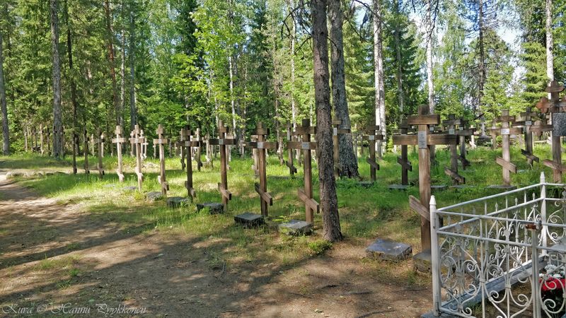 Tiedosto:Valamo hautausmaa 170618 01b hap.jpg